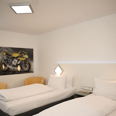 Weber Hotel Mannheim Ngoại thất bức ảnh