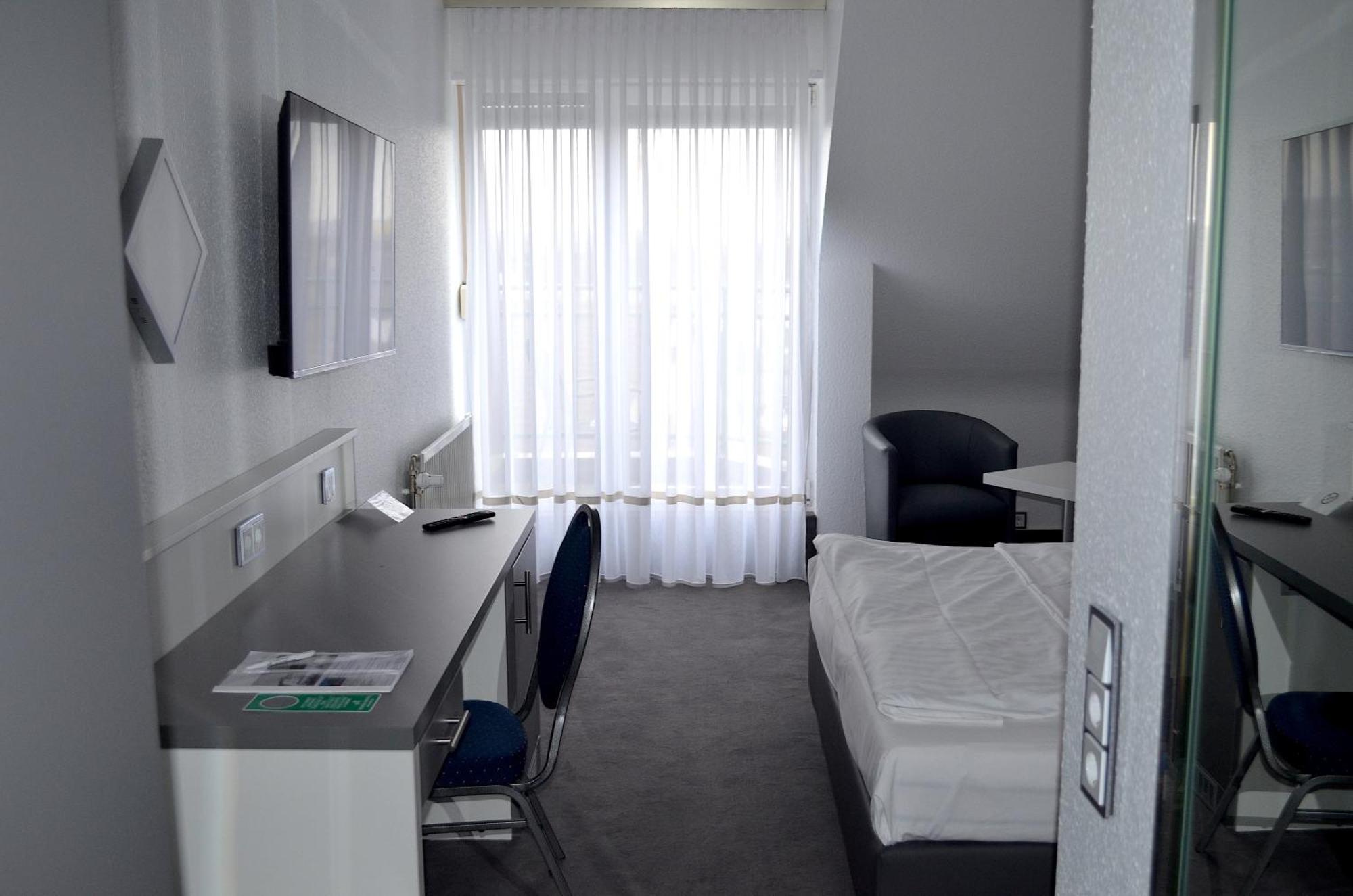 Weber Hotel Mannheim Ngoại thất bức ảnh