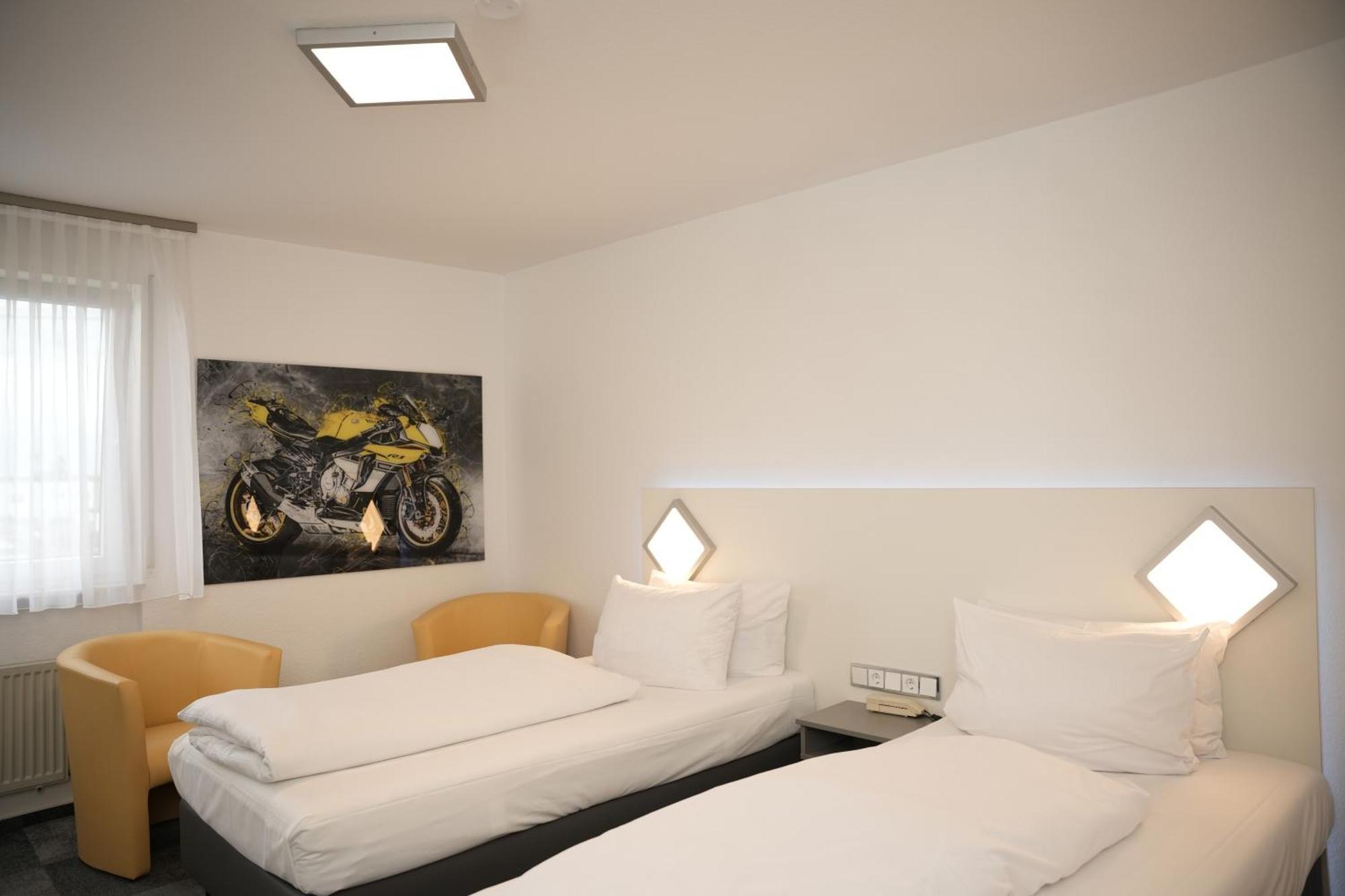 Weber Hotel Mannheim Ngoại thất bức ảnh